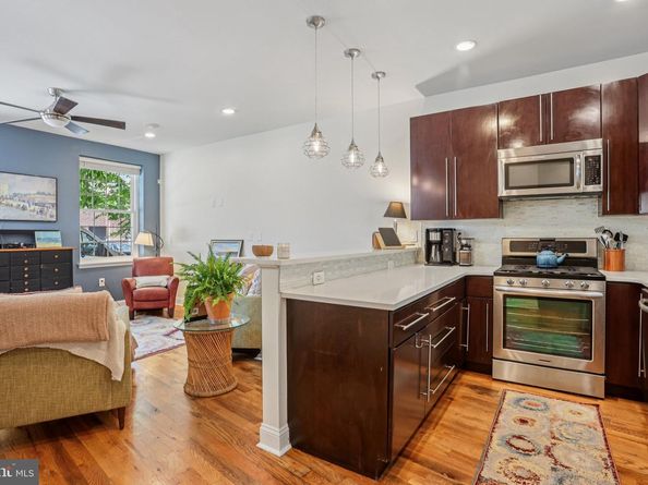 923 S 3rd Street, Philadelphia PA 19147