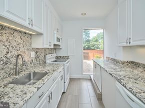 27 Arden Way, New Hope PA 18938