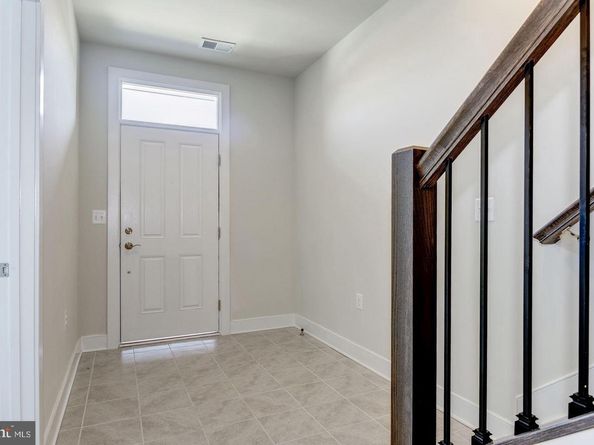 1820 Potomac Avenue, Alexandria VA 22301