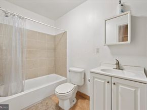 2038 N Franklin Street, Philadelphia PA 19122