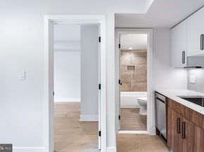 845 19TH Street NE 4, Washington DC 20002