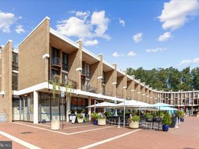 11514 Sunder Court, Reston VA 20190