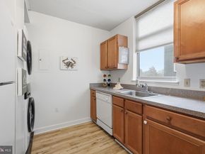 7111 Woodmont Avenue 518, Bethesda MD 20815
