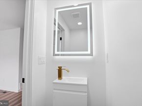 5224 Beaumont Avenue, Philadelphia PA 19143