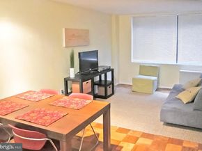 2030 NW F Street NW 211, Washington DC 20006