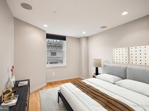 111 S 15TH Street 2008, Philadelphia PA 19102