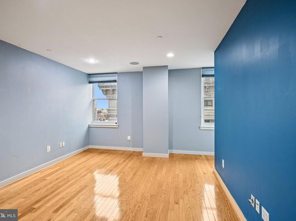 111 S 15TH Street 2008, Philadelphia PA 19102