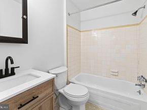 22 Fitzwatertown Road UNIT C8, Willow Grove PA 19090