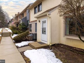 22 Fitzwatertown Road UNIT C8, Willow Grove PA 19090