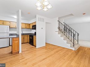 22 Fitzwatertown Road UNIT C8, Willow Grove PA 19090