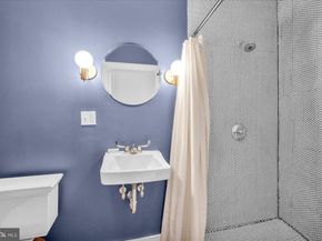 503 Fairmount Avenue, Philadelphia PA 19123