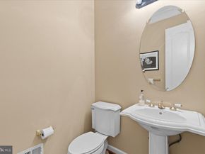 6424 Recreation Lane, Falls Church VA 22041