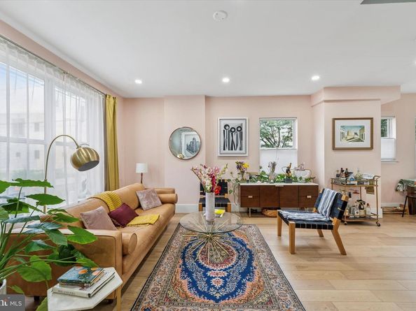 1720 W Oxford Street, Philadelphia PA 19121