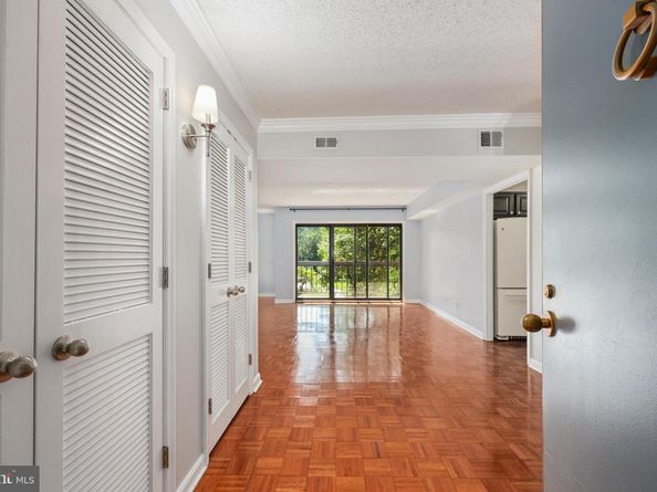 803 N Howard Street 252, Alexandria VA 22304