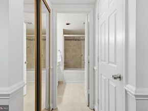 1050 N Taylor Street 105, Arlington VA 22201