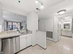 1050 N Taylor Street 105, Arlington VA 22201