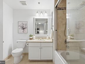 1050 N Taylor Street 105, Arlington VA 22201