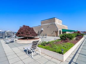 800 25TH Street NW 1002, Washington DC 20037