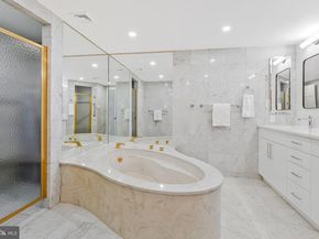 800 25TH Street NW 1002, Washington DC 20037