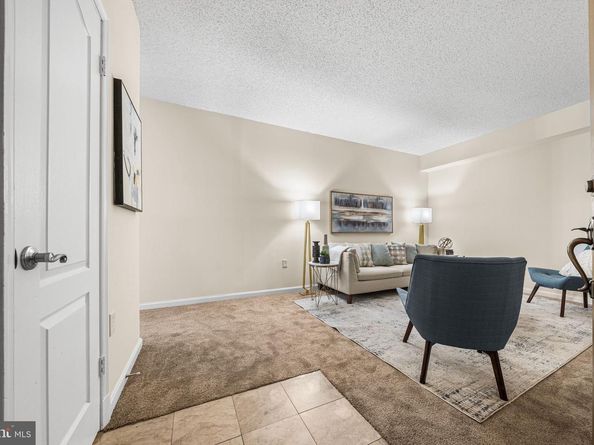 1211 S Eads Street 1305, Arlington VA 22202