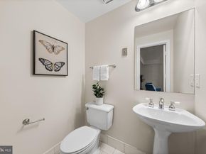1211 S Eads Street 1305, Arlington VA 22202