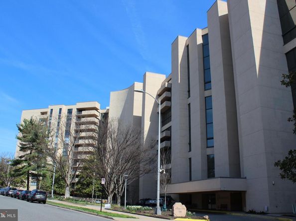 1101 S Arlington Ridge Road 504, Arlington VA 22202