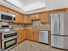 1101 S Arlington Ridge Road 504, Arlington VA 22202