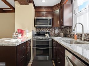 2407 S Warnock Street, Philadelphia PA 19148