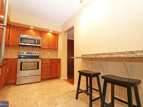 19 Rock Hill Road 3D, Bala Cynwyd PA 19004