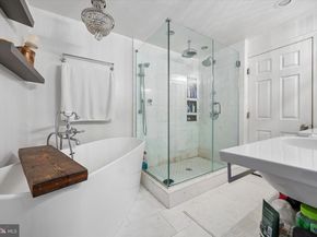 222 Richmond Street, Philadelphia PA 19125