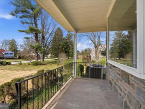 898 Crestline Drive, Blue Bell PA 19422