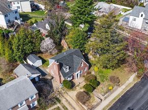 5610 Houghton Street, Philadelphia PA 19128