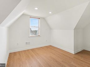 5610 Houghton Street, Philadelphia PA 19128