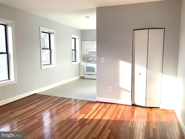 2201 15TH Street NW 303, Washington DC 20009