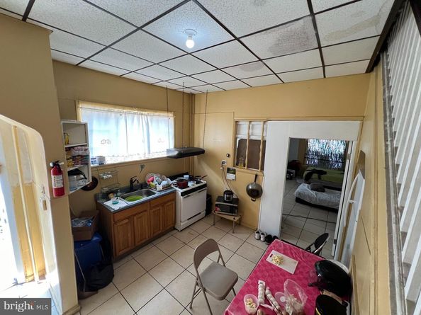 1154 Mercy Street, Philadelphia PA 19148