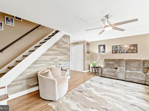 12464 Sweet Briar Place, Philadelphia PA 19154