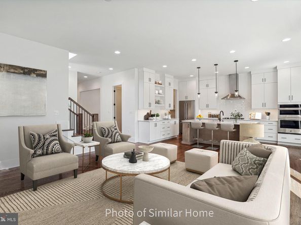 1607 Hunting Avenue, Mclean VA 22102