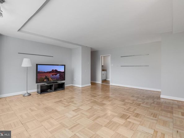 1021 Arlington Boulevard 742, Arlington VA 22209