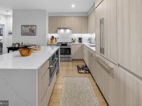 737 Swann Avenue 310, Alexandria VA 22301