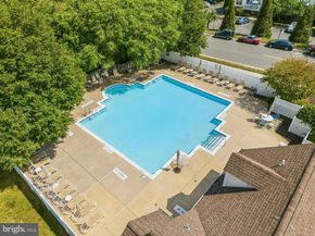 21843 Baldwin Square 301, Sterling VA 20164