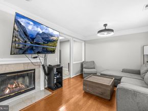 21843 Baldwin Square 301, Sterling VA 20164