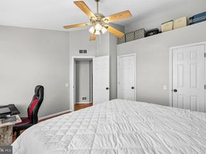 21843 Baldwin Square 301, Sterling VA 20164