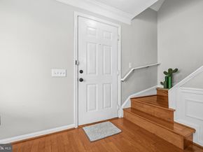 21843 Baldwin Square 301, Sterling VA 20164