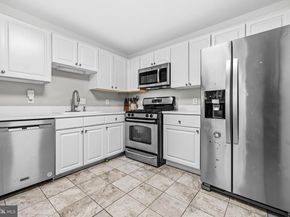 21843 Baldwin Square 301, Sterling VA 20164