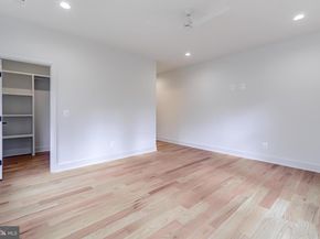903 Lauren Lane SE, Vienna VA 22180