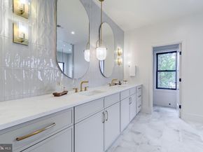 903 Lauren Lane SE, Vienna VA 22180