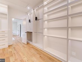 903 Lauren Lane SE, Vienna VA 22180