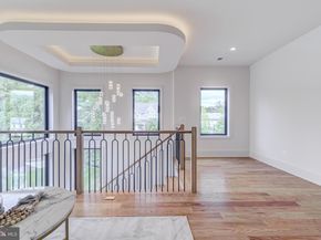 903 Lauren Lane SE, Vienna VA 22180