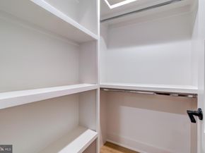 903 Lauren Lane SE, Vienna VA 22180