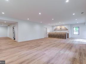 903 Lauren Lane SE, Vienna VA 22180